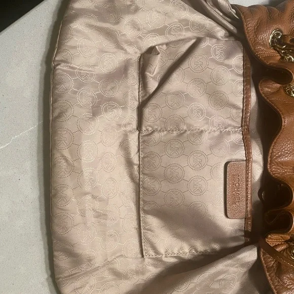 MICHAEL Michael Kors Tan Shoulder Bag - Picture 10 of 15